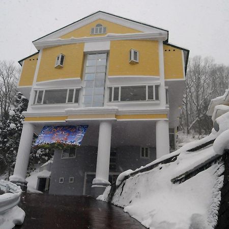 Hotel Bonfire Hakuba Kültér fotó