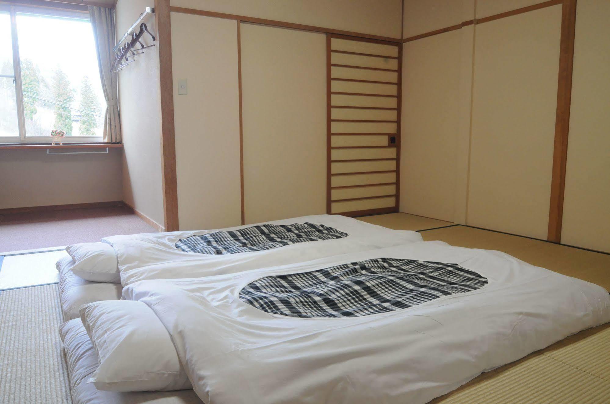 Hotel Bonfire Hakuba Kültér fotó